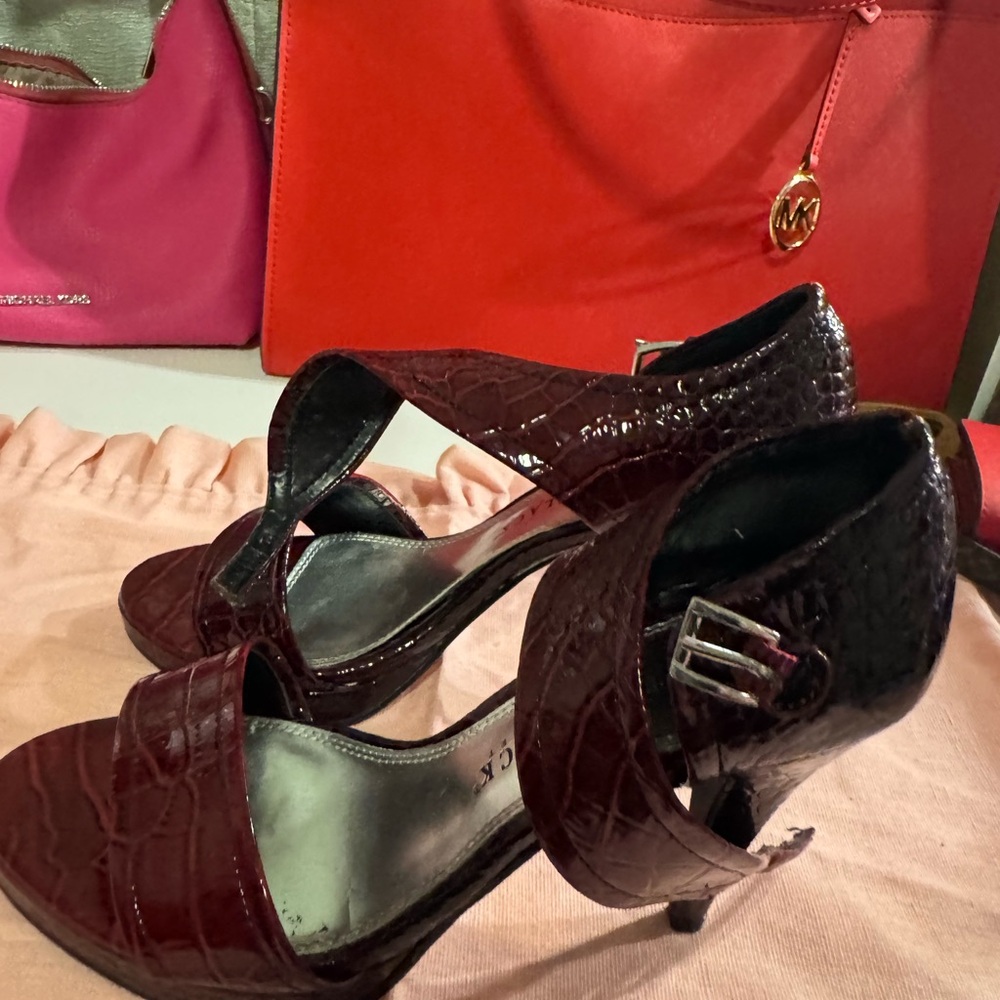 White House Black Market Maroon Croc-Embossed Heels